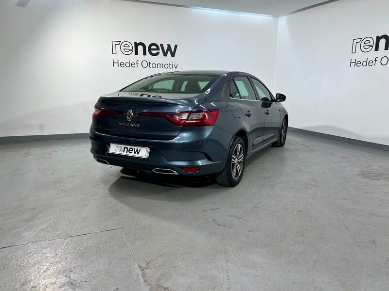 2023 Renault Megane