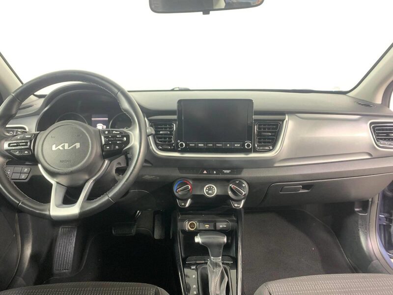 kia-stonic-1-90-461562-3425969.jpeg