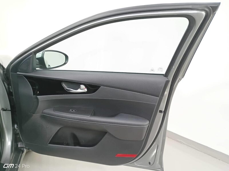 kia-cerato-1-90-462068-3429319.jpeg