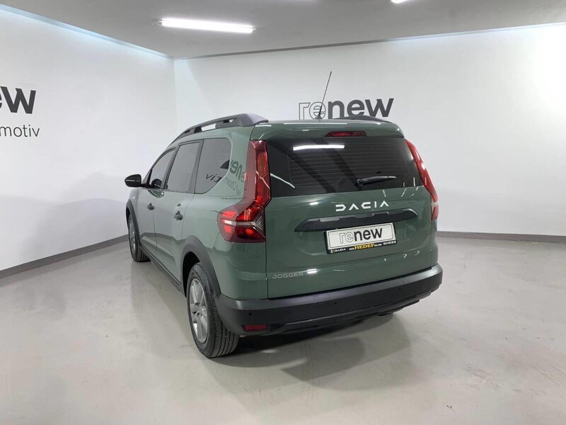 dacia-jogger-1-90-439107-3286568.jpeg