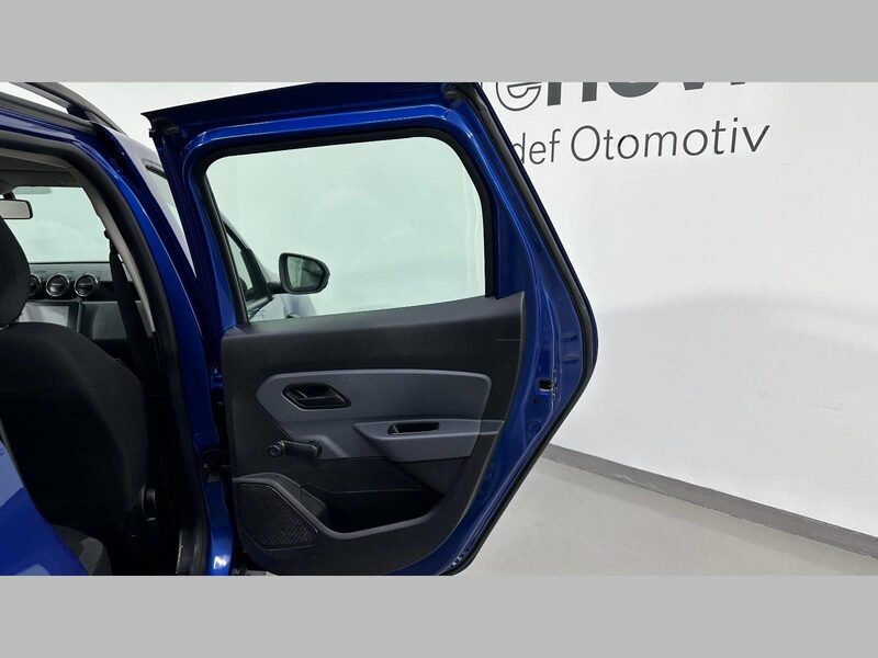 dacia-duster-1-90-462473-3431368.jpeg