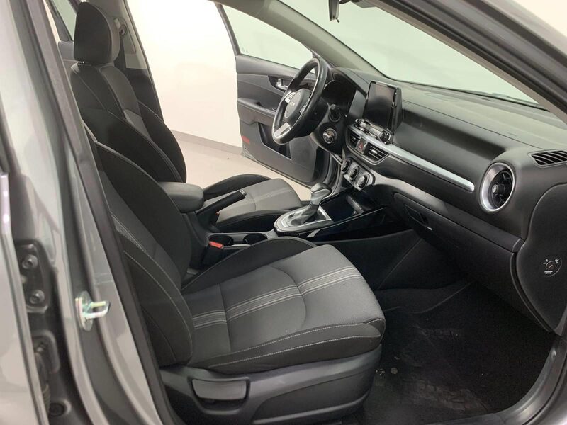 kia-cerato-1-90-467753-3465327.jpeg