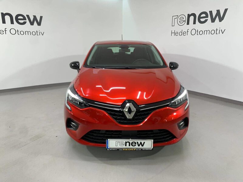 renault-clio-1-90-461716-3427341.jpeg