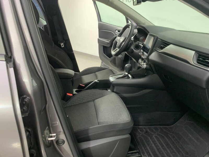 renault-captur-1-90-468625-3469830.jpeg