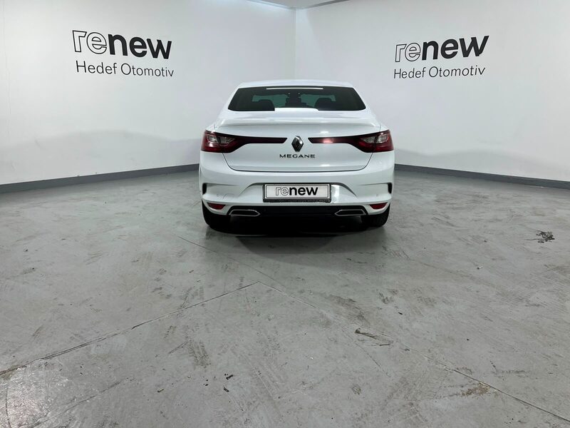 2022 Renault Megane
