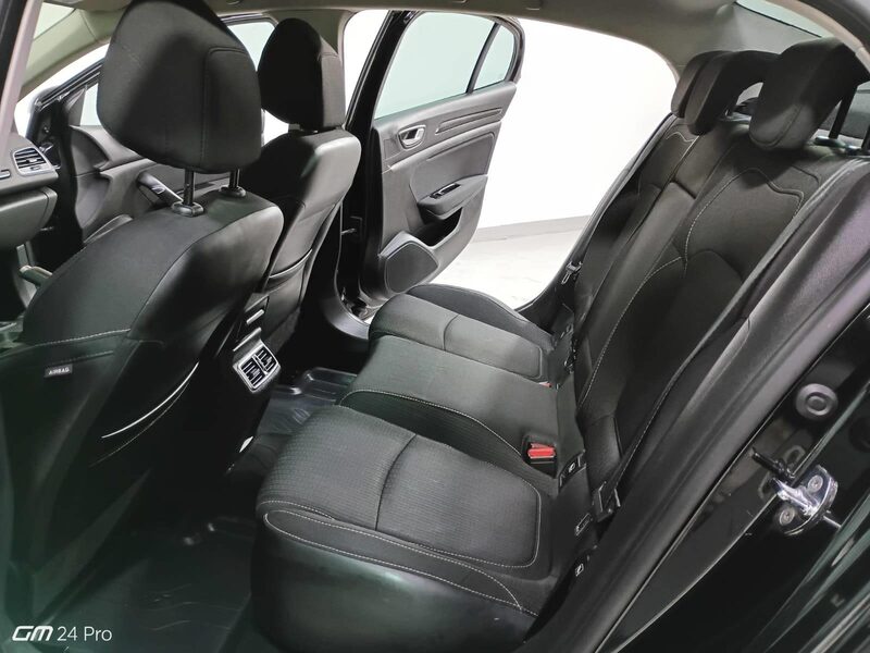 renault-megane-1-90-466094-3454615.jpeg