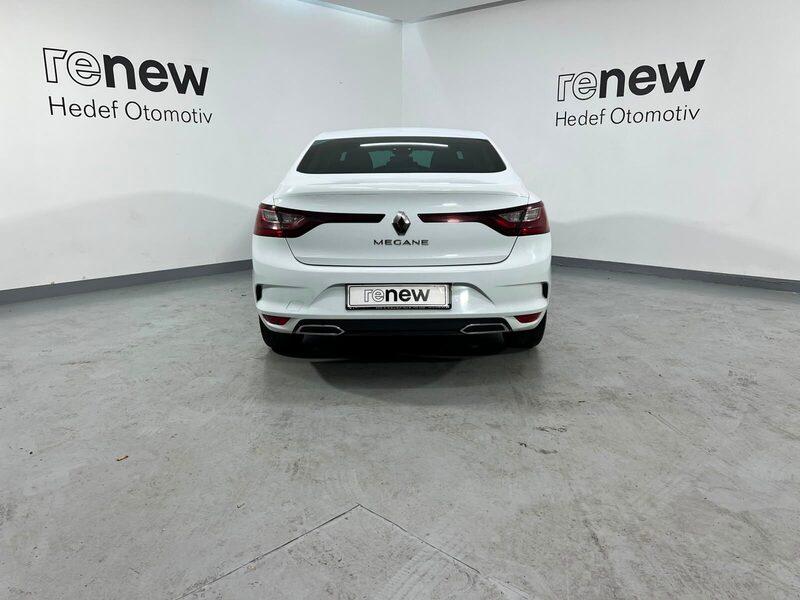 2022 Renault Megane