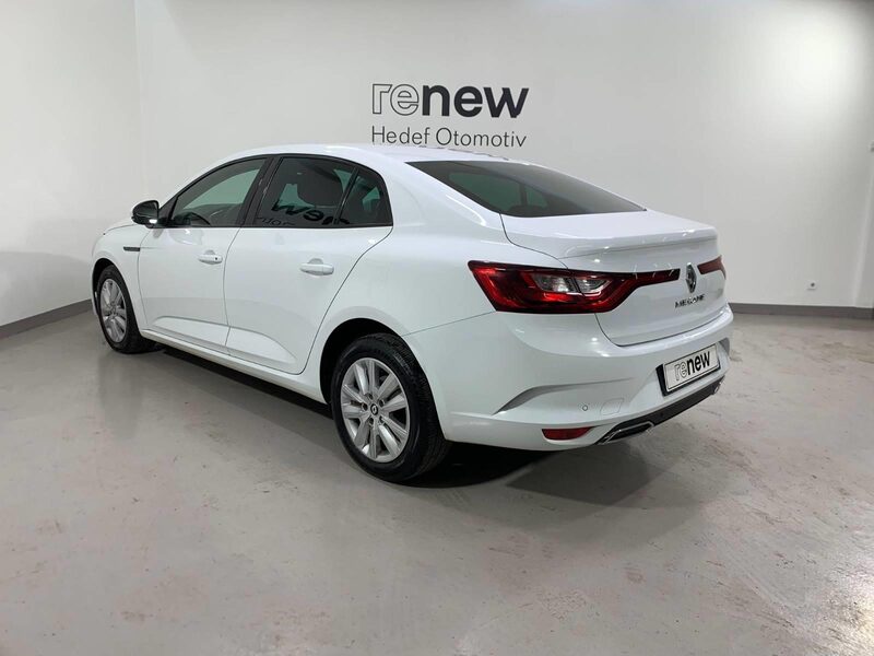 renault-megane-1-90-468307-3468195.jpeg