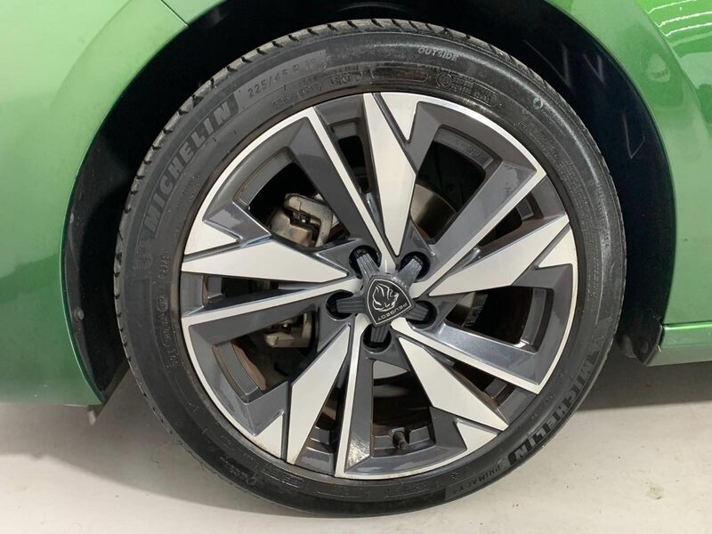 peugeot-308-1-90-456385-3395414.jpeg