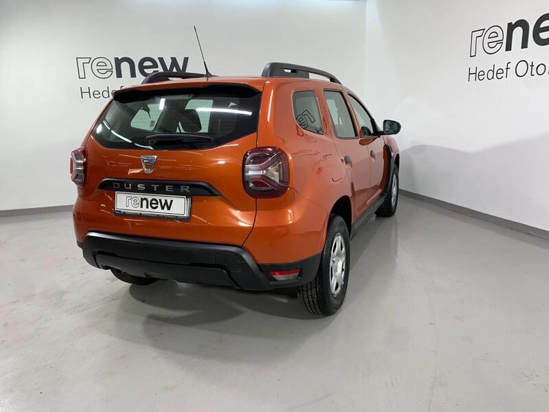 dacia-duster-1-90-460501-3417814.jpeg