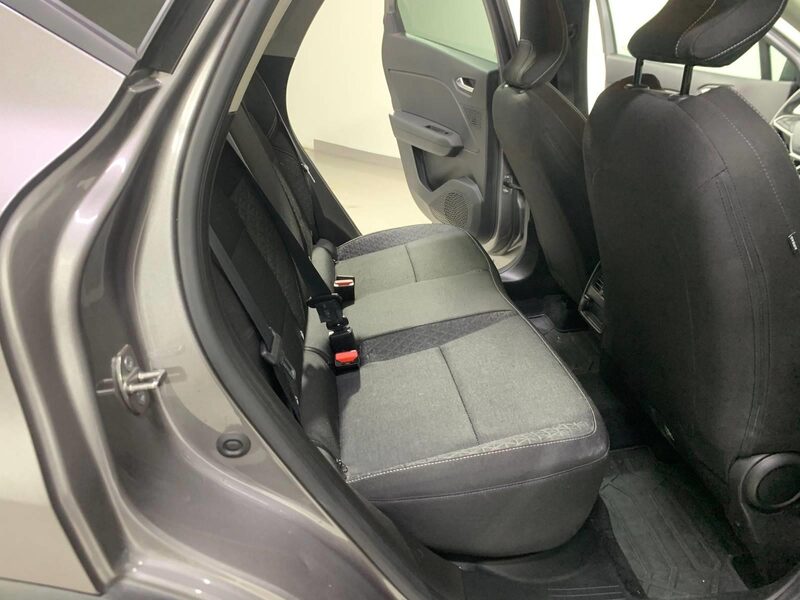 renault-captur-1-90-468625-3469818.jpeg