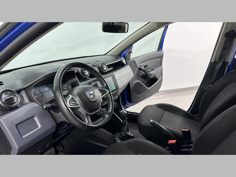 dacia-duster-1-90-462473-3431355.jpeg